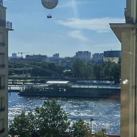 View Sur La Seine Lejlighed Paris Eksteriør billede
